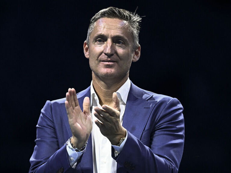 andrea gaudenzi blijft atp-voorzitter tot 2028 en zal verder leiding geven aan de internationale tennisorganisatie voor de komende jaren.
