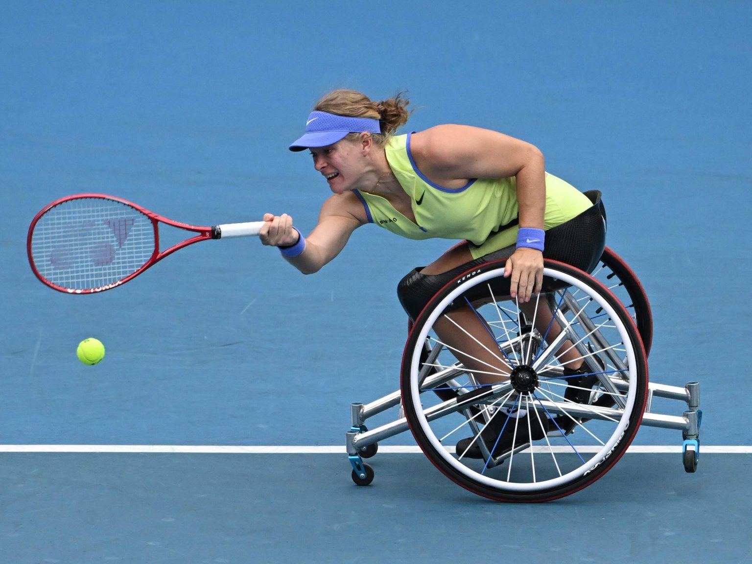 open rolstoeltennis: spannende derde editie in mourenx met topwedstrijden en indrukwekkende prestaties. beleef de actie en sportiviteit van dichtbij!