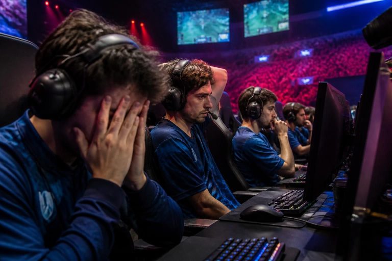 de franse esportsclub karmine corp bereikte de finale van de lec, het prestigieuze 'league of legends'-kampioenschap, maar strandde net voor de overwinning.